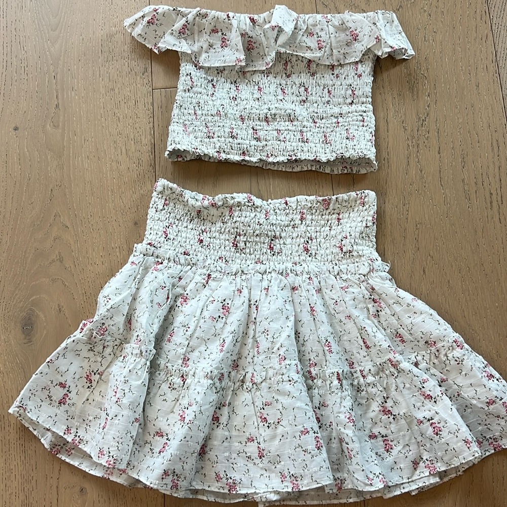 Olivaceous two piece skirt set